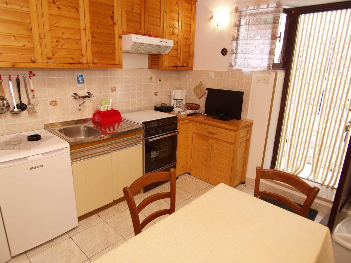 Teo Apartman Veli Lošinj Kültér fotó
